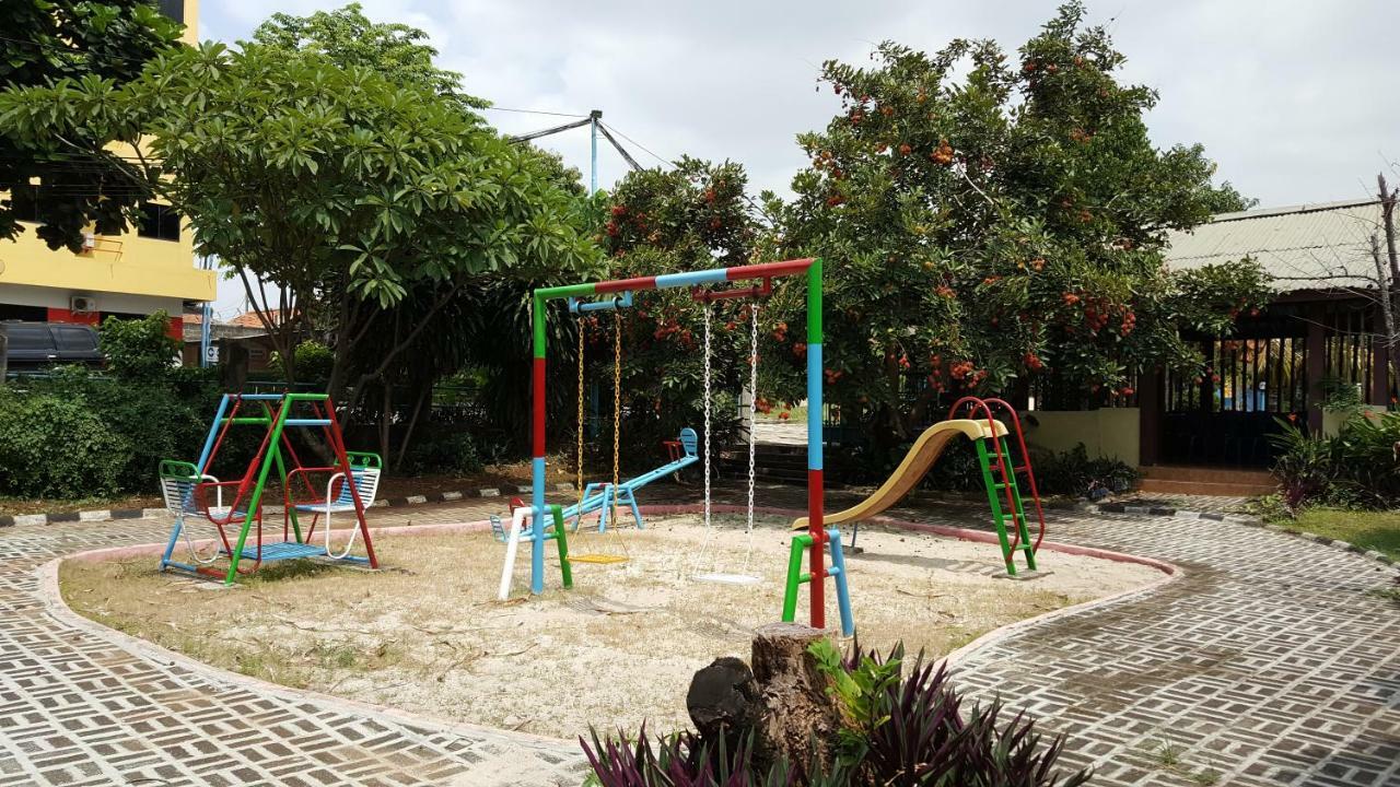 Sentosa Hotel & Restaurant - Tersertifikasi Chse Dari Kementerian Pariwisata Dan Ekonomi Kreatif Bekasi Eksteriør bilde